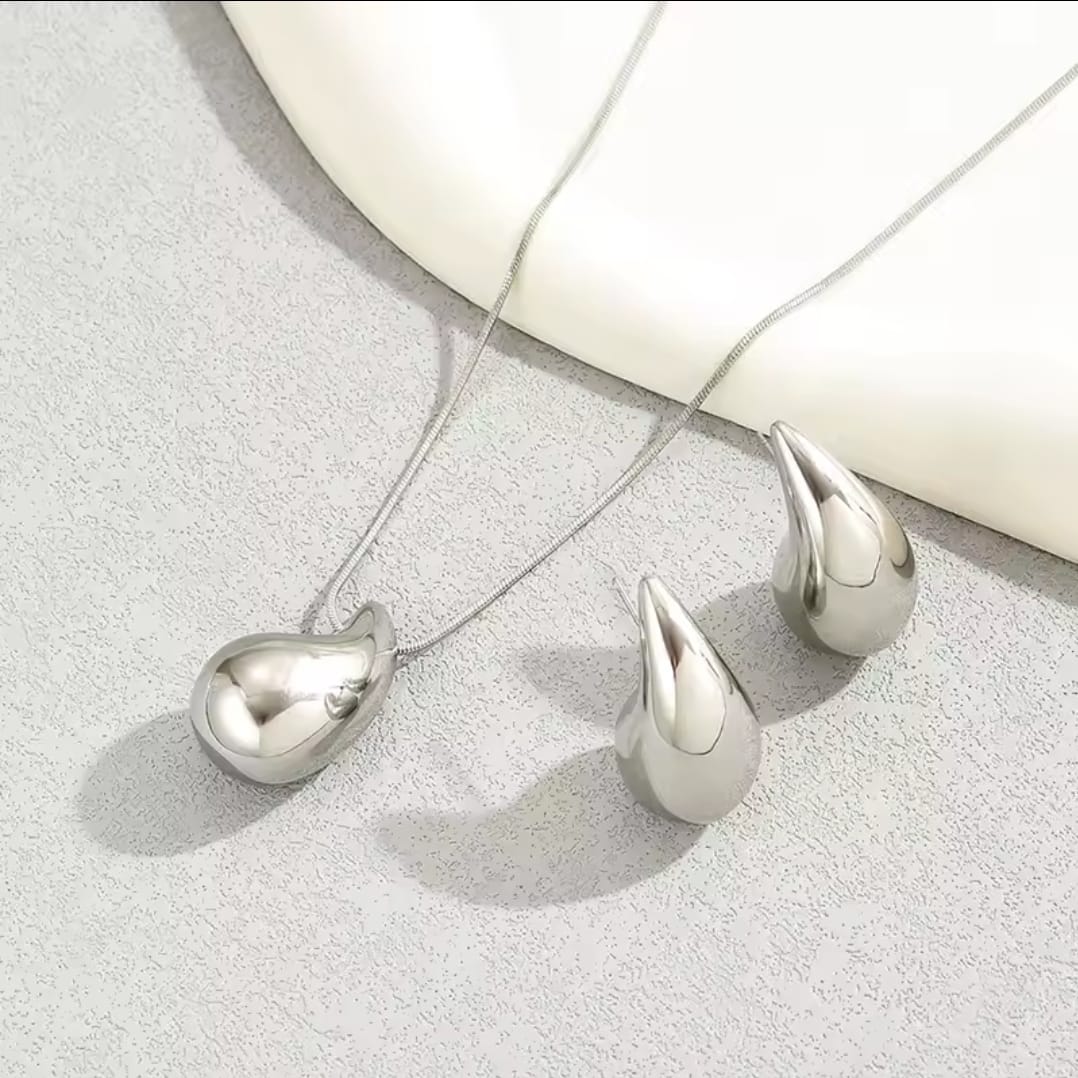 Fancy Two-Piece Jewelry Set