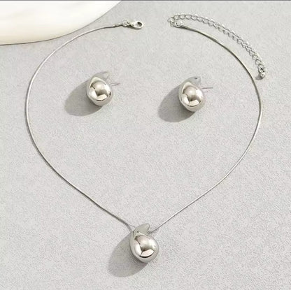 Fancy Two-Piece Jewelry Set