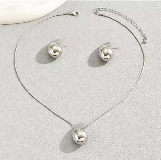 Fancy Two-Piece Jewelry Set