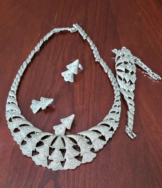 Parkly 4-piece Silver Jewelry Set